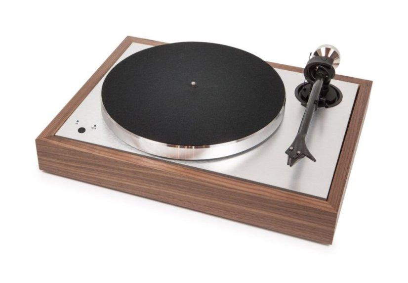 pro-ject-the-classic-evo-walnut-2m-silver