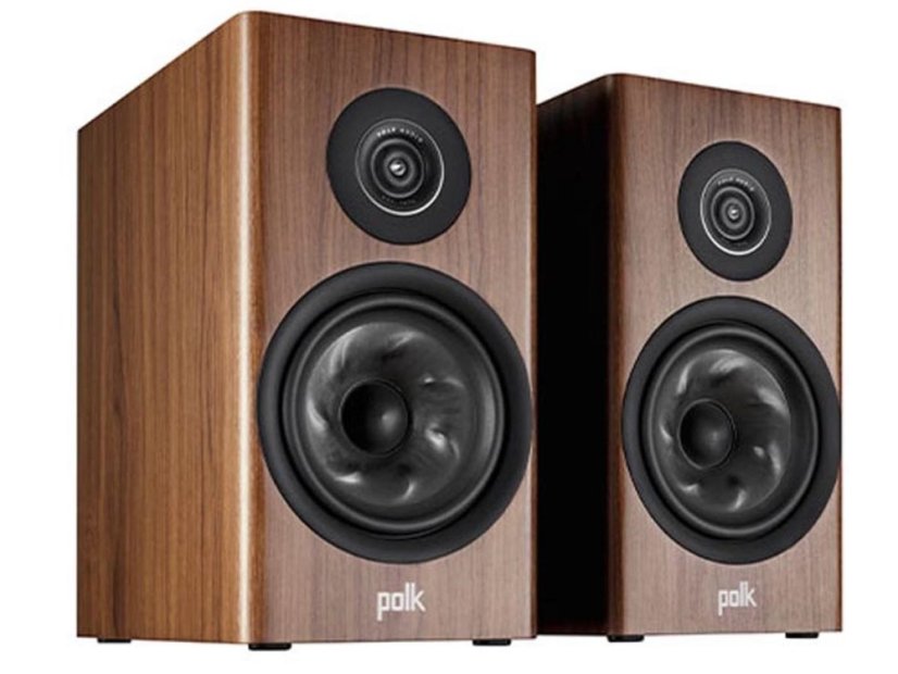 Polk_Reserve_Bookshelf_R200_Brown_00_upravený-1NEW