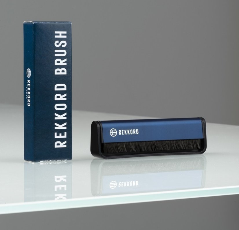 Rekkord-Record-Brush-2