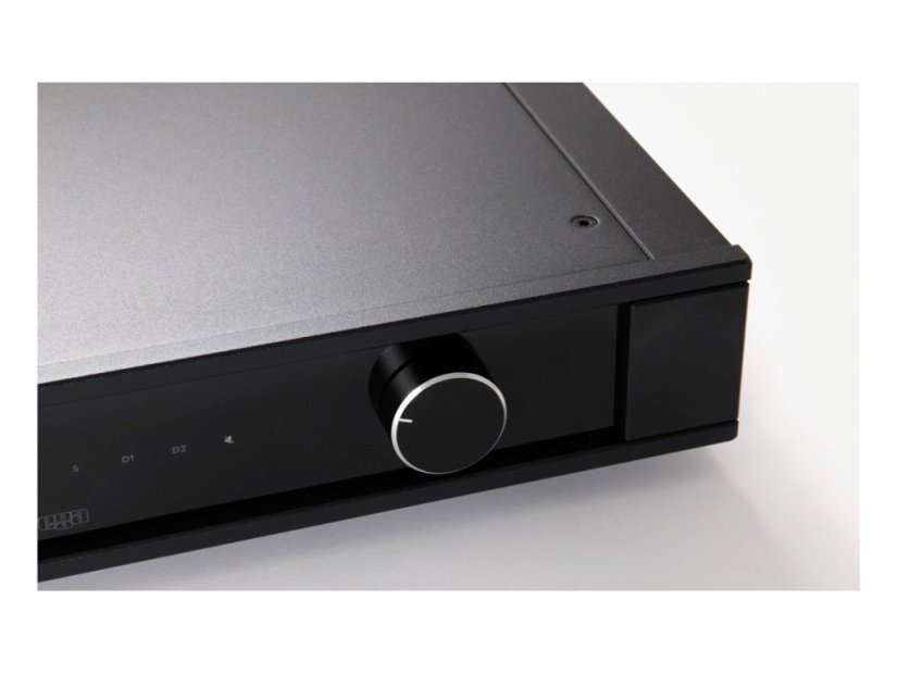 rega-elex-mk-4-image1-big_ies100324900_NEW